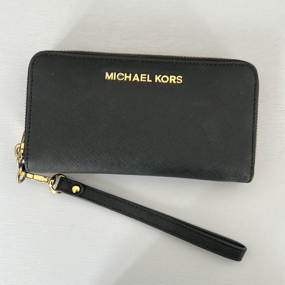 Michael Kors Jet Set Travel Continental Wallet